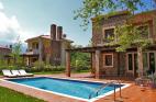 Stand alone beachfront villas